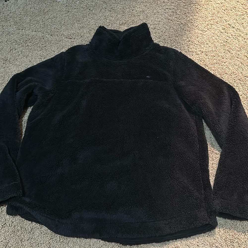 Vineyard vines fuzzy pullover